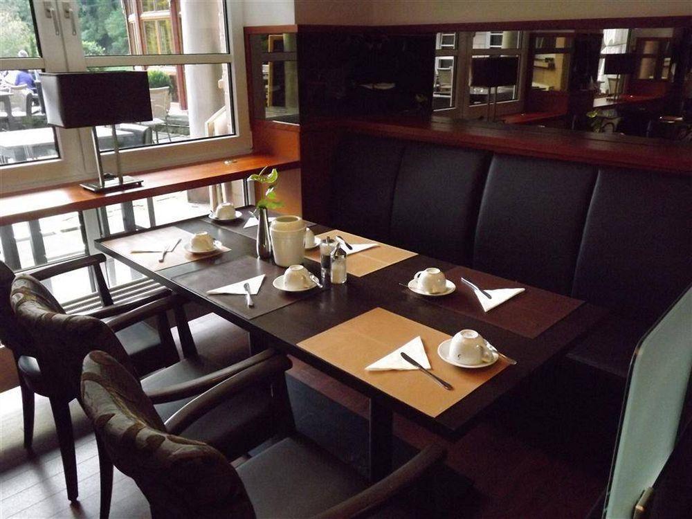 Schlosshotel לנדסטול מראה חיצוני תמונה