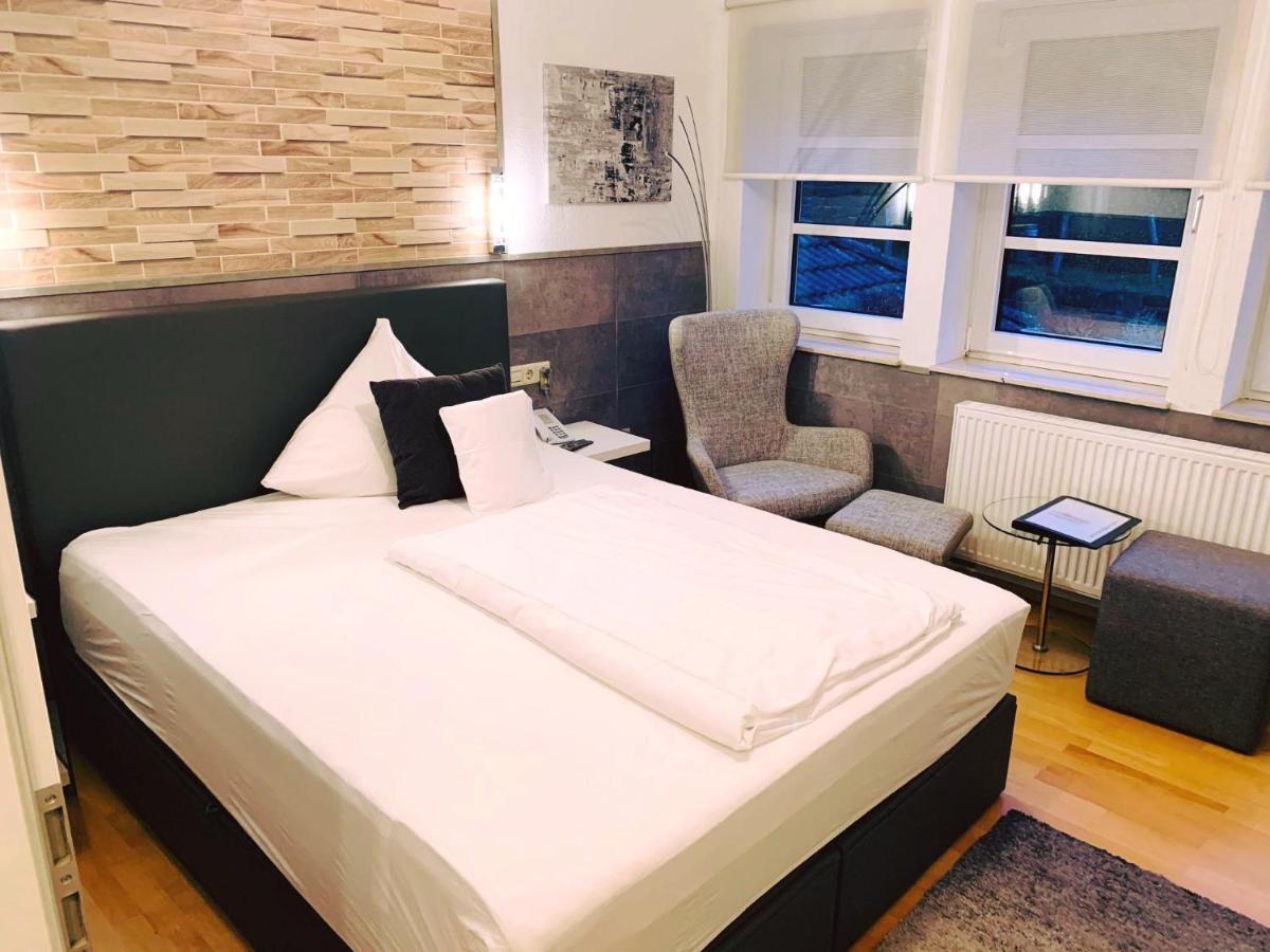 Schlosshotel לנדסטול מראה חיצוני תמונה